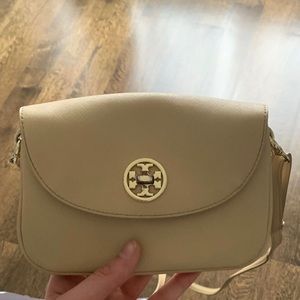 Tory Burch Robinson Crossbody